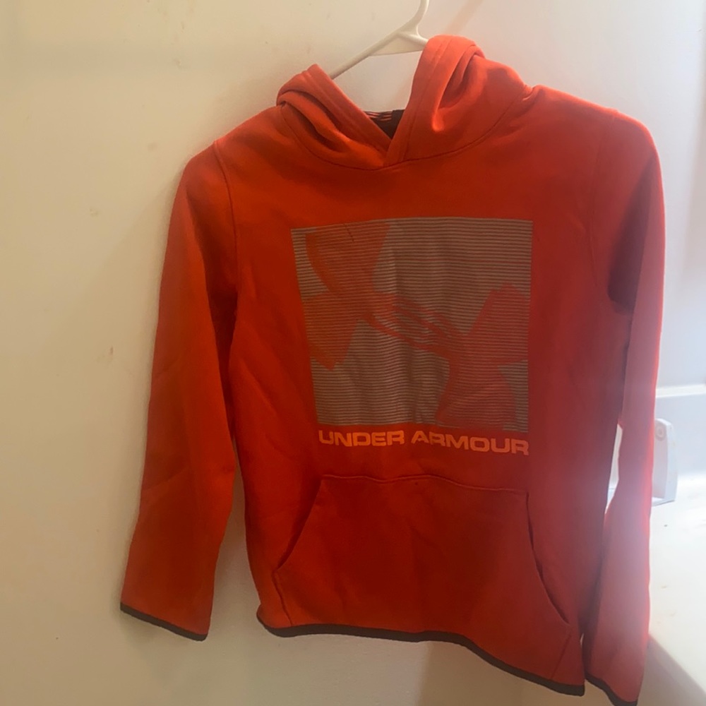 Orange under armor hoodie worn 3-4 x’s Yth med sz